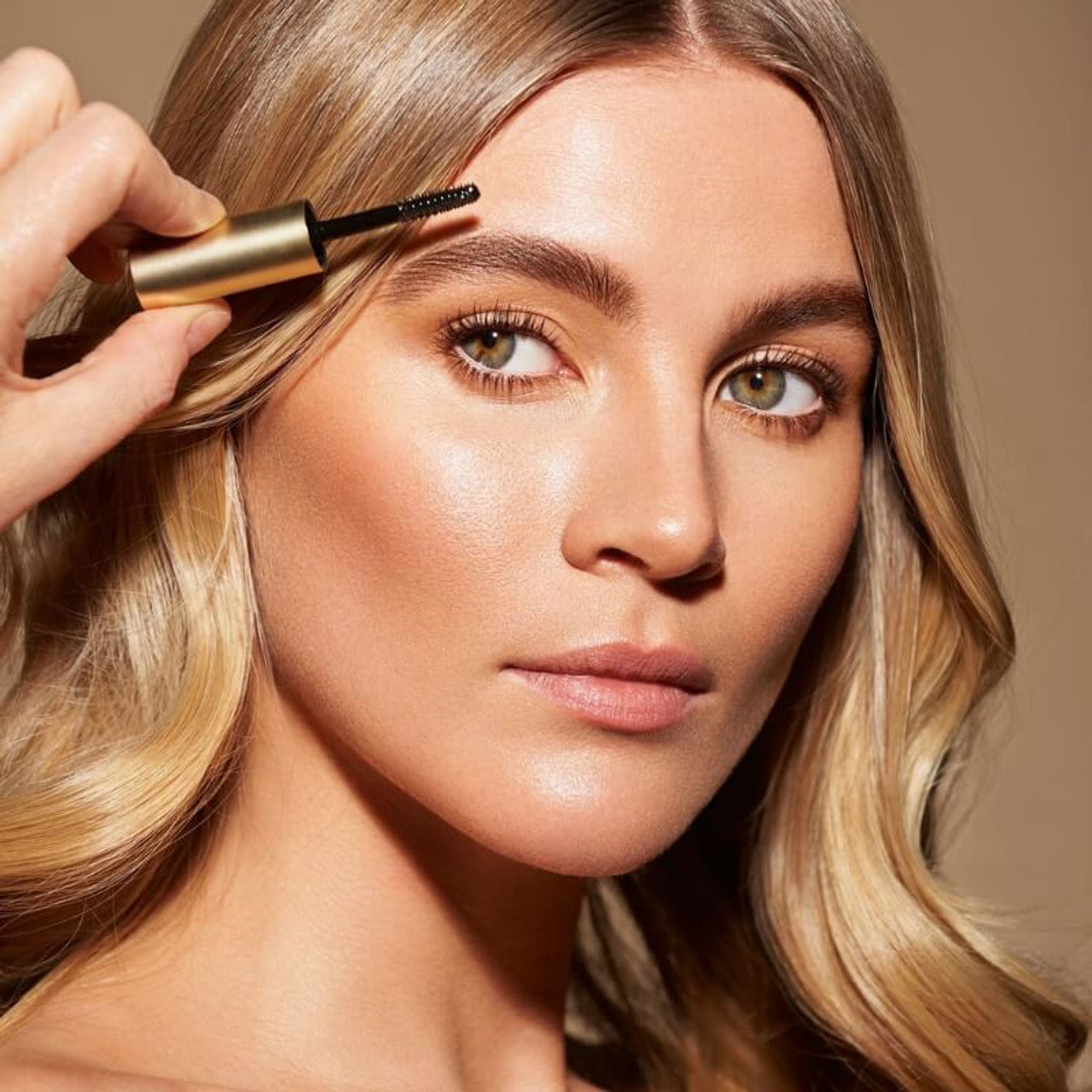 Brow_Aid_Step_1__The_S.O.S_Brow_Lash_Recovery_Protein_Mask_Live__46742.1691491189.jpg