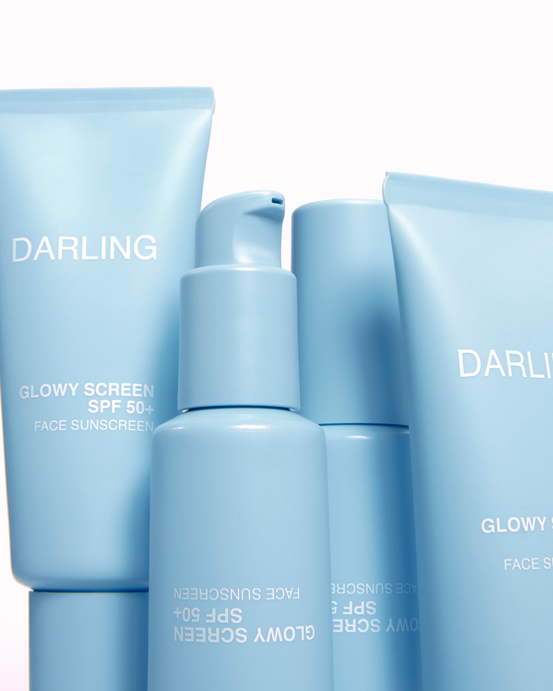 Darling_Glowy_Screen_SPF_50_Lifestyle