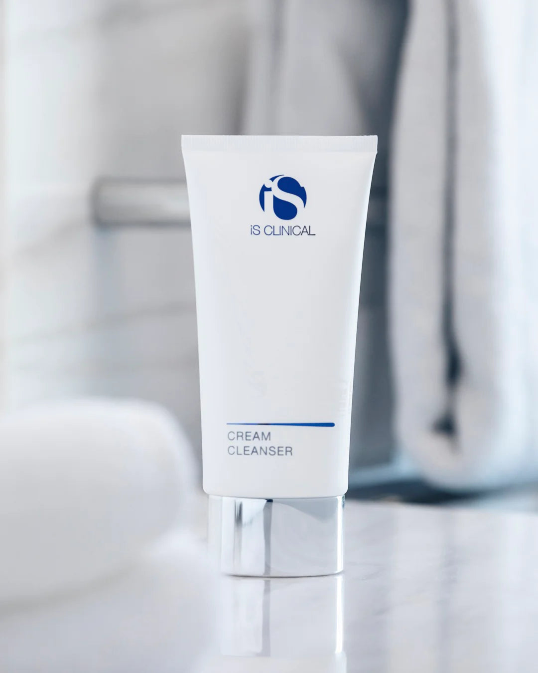IsClinical_CreamCleanser_LifestyleProduct.webp
