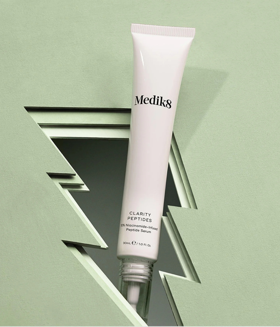 Medik8 Clarity Peptides green background